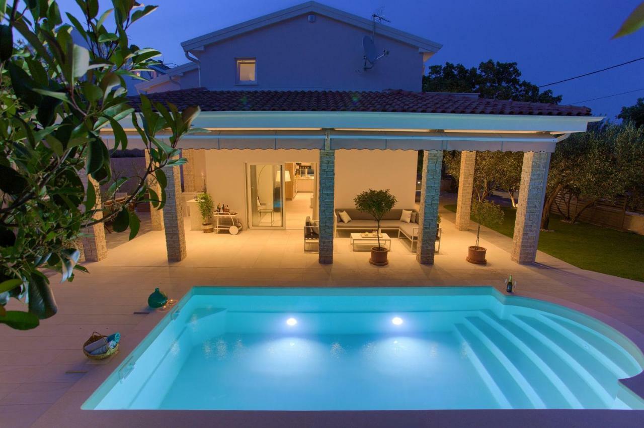 Villa Vale Kornic Luaran gambar