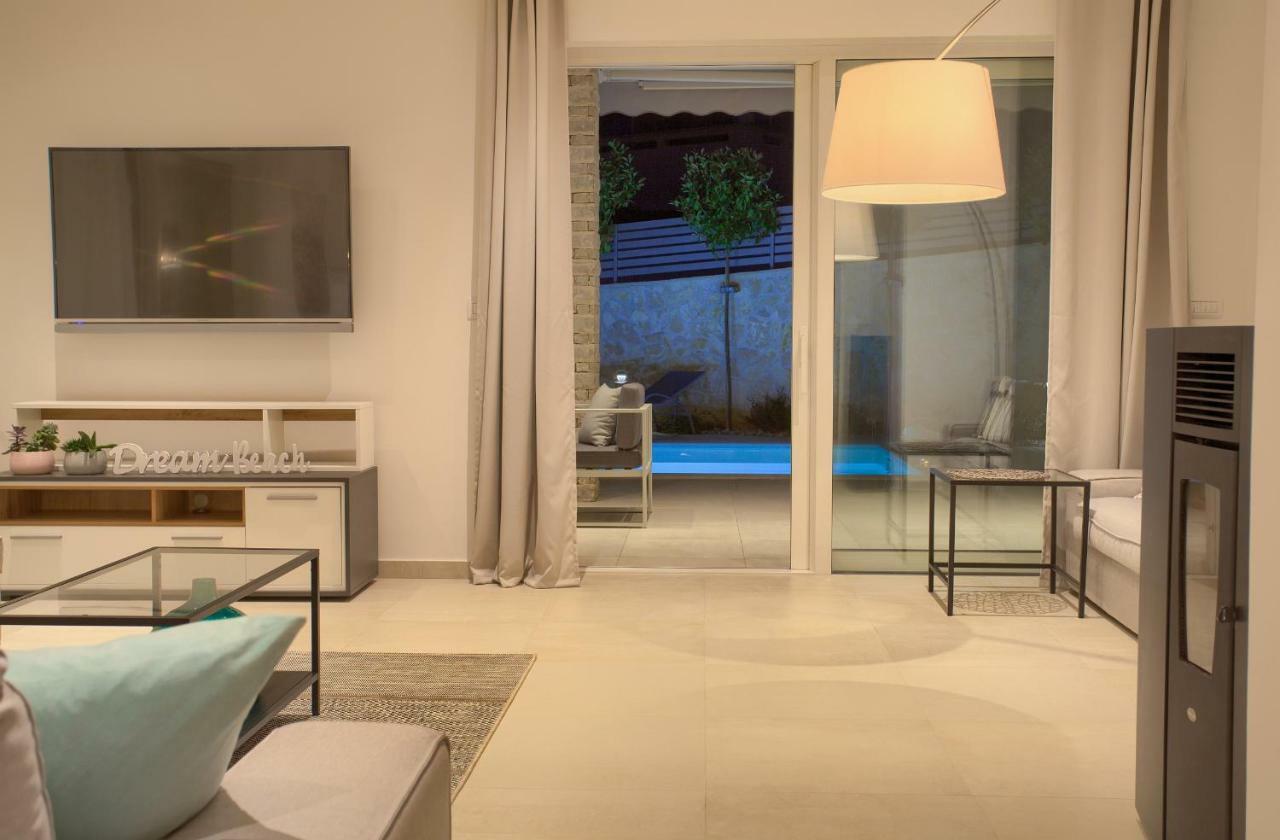 Villa Vale Kornic Luaran gambar