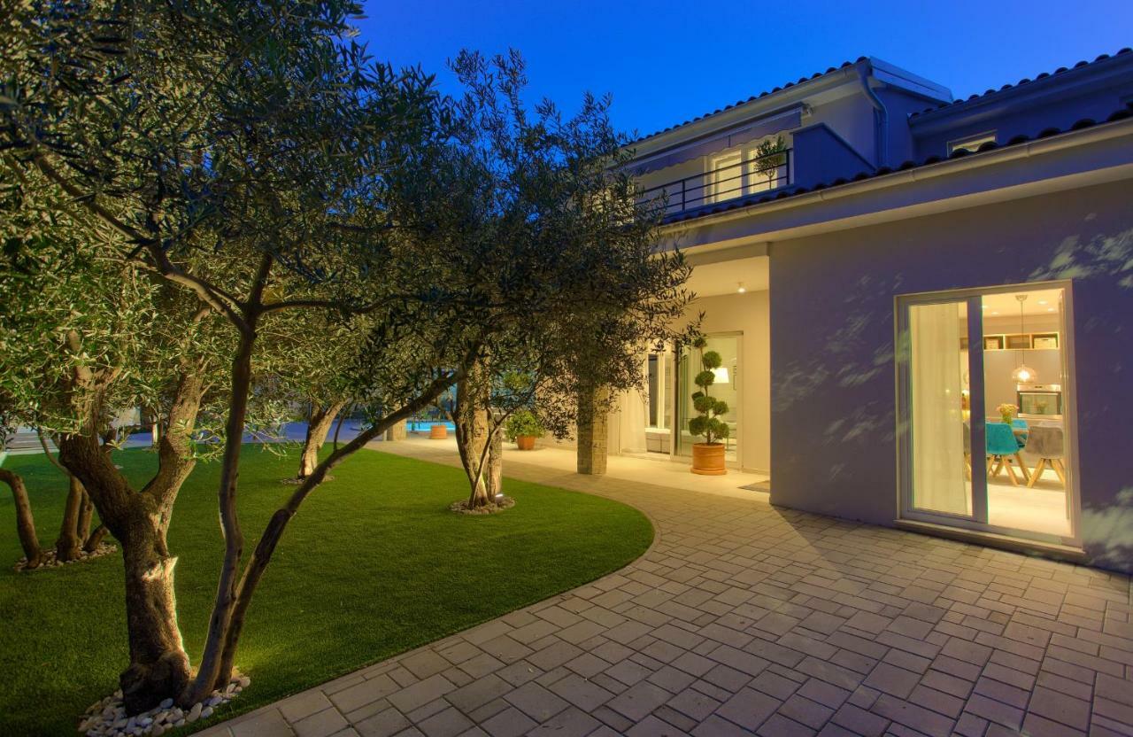 Villa Vale Kornic Luaran gambar